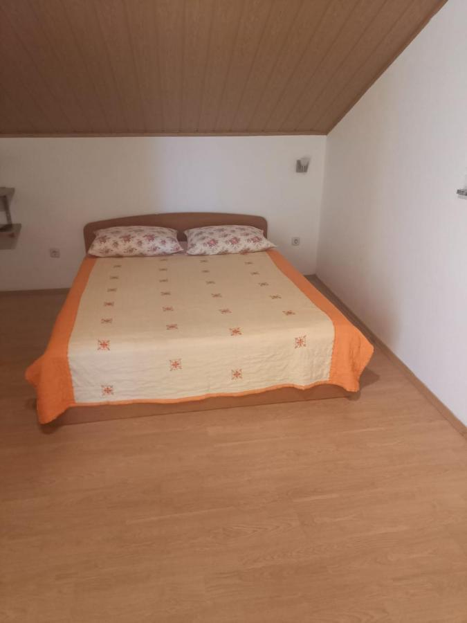 Apartmani Branka 르티나 외부 사진