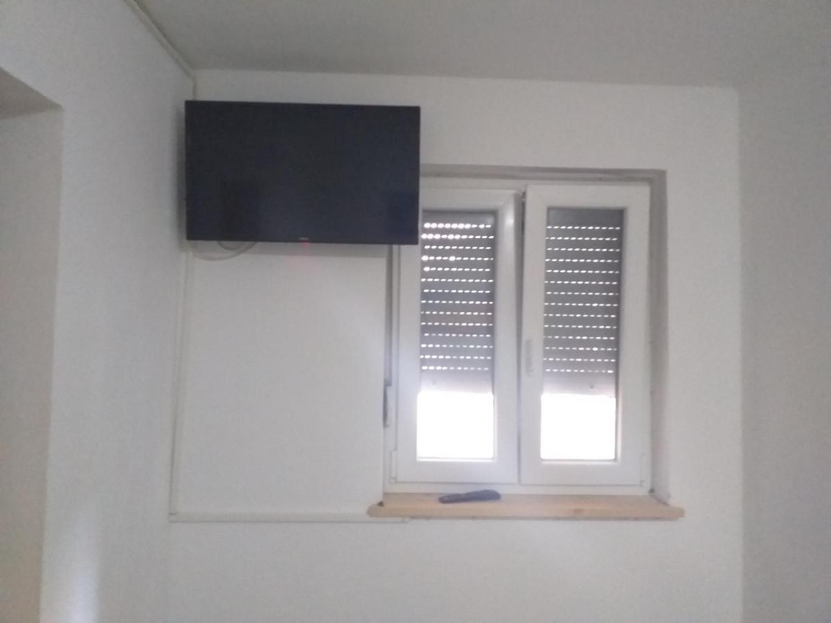 Apartmani Branka 르티나 외부 사진