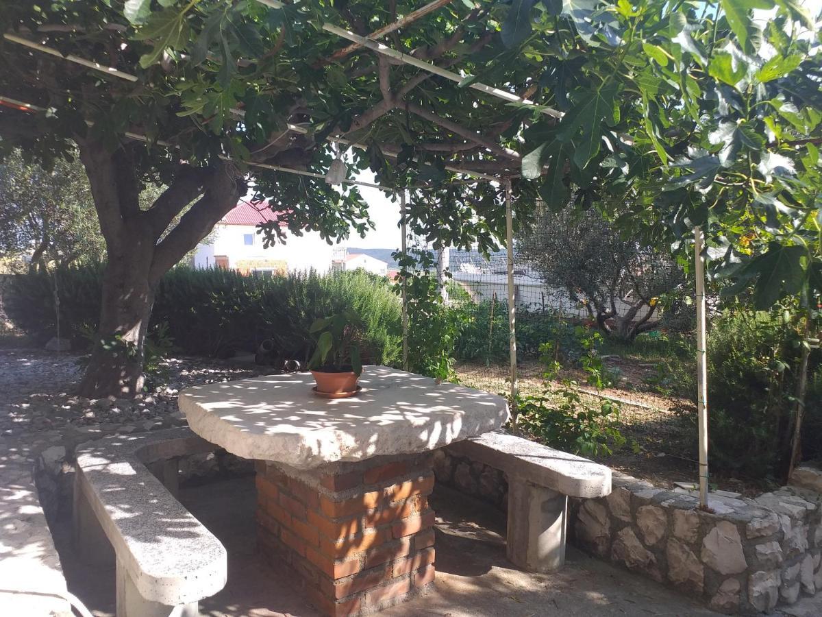Apartmani Branka 르티나 외부 사진
